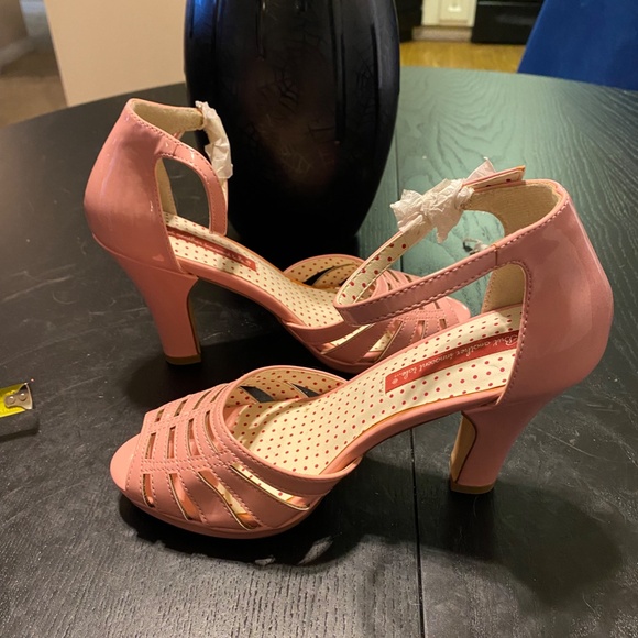 BAIT Pink patent heels -7.5 - Picture 2 of 5